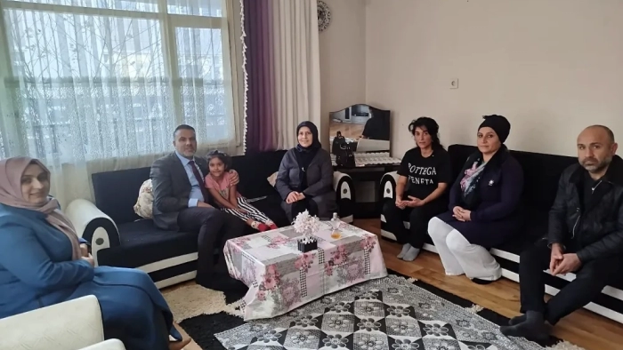 AK Darıca masada değil, SAHADA